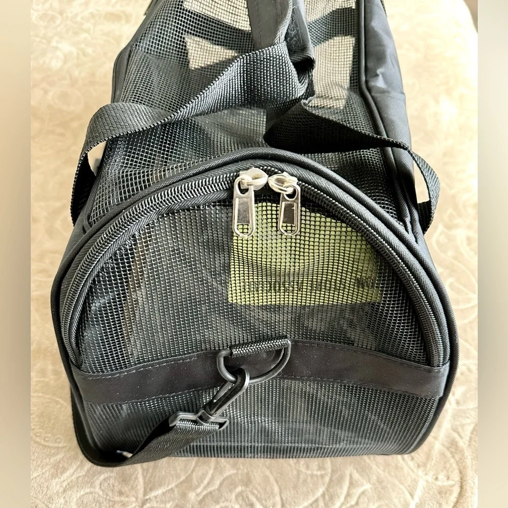 SMALL PET TRAVEL CARRIER PORTABLE BAG - BLACK